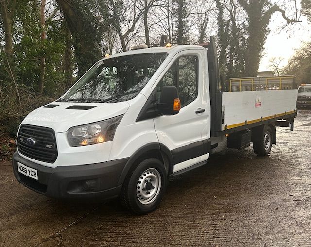 Ford Transit T350 130ps L4 dropside